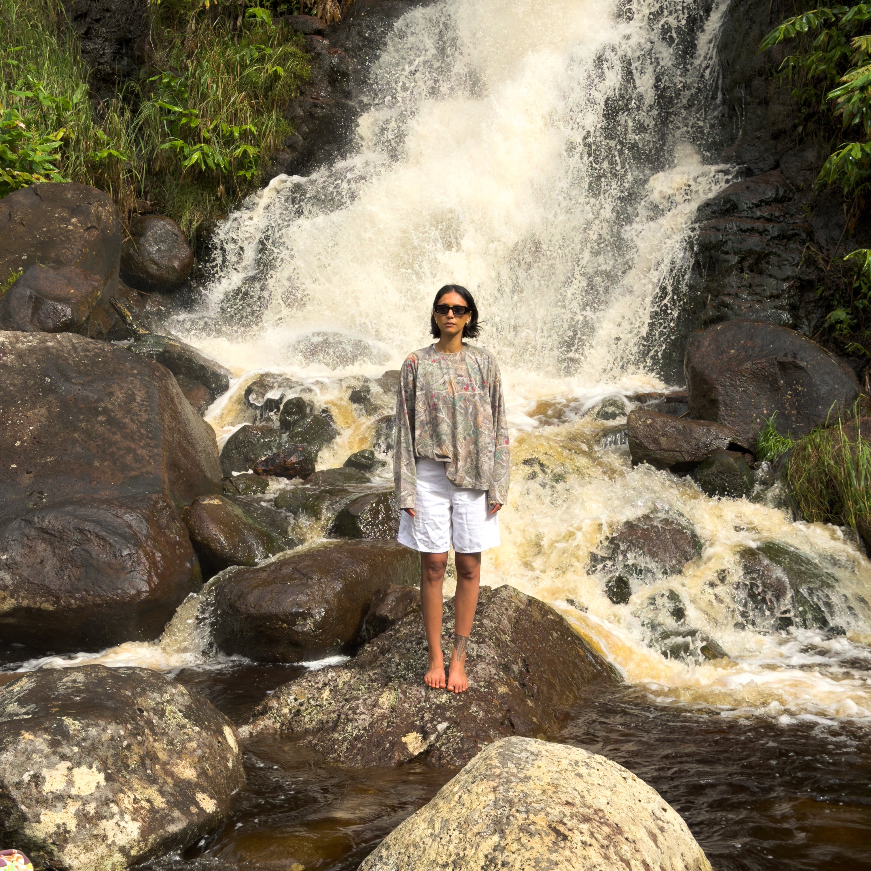 Maoli™  Stonewashed Long sleeve